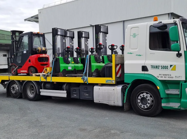 Trans 5000 Transport D Elevateur A Nantes Snapchat 172483966 2 Trans 5000 Transport D Elevateur A Nantes Snapchat 172483966 2