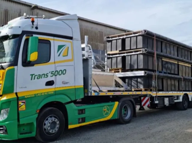 Trans 5000 Transport D Elevateur A Nantes TRANSPORT PONTONS 1 Trans 5000 Transport D Elevateur A Nantes TRANSPORT PONTONS 1